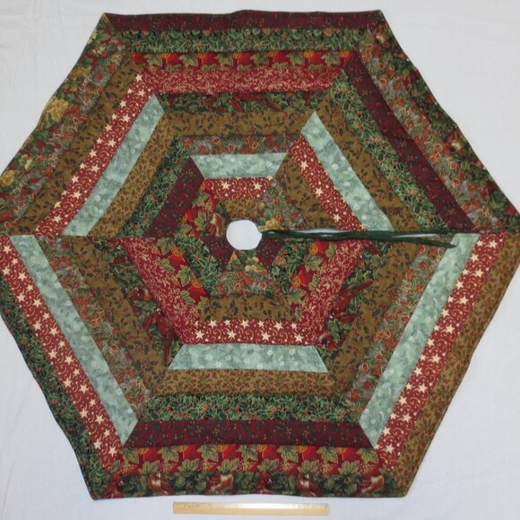 Handmade Quilted Patchwork Christmas Tree Skirt 47.5” Nostalgic Vintage Country - Picture 2 of 9